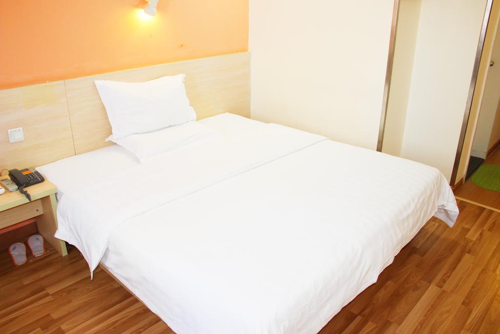 7Days Inn Luoyang Railway Station Branch Luoyang (Henan) Room photo